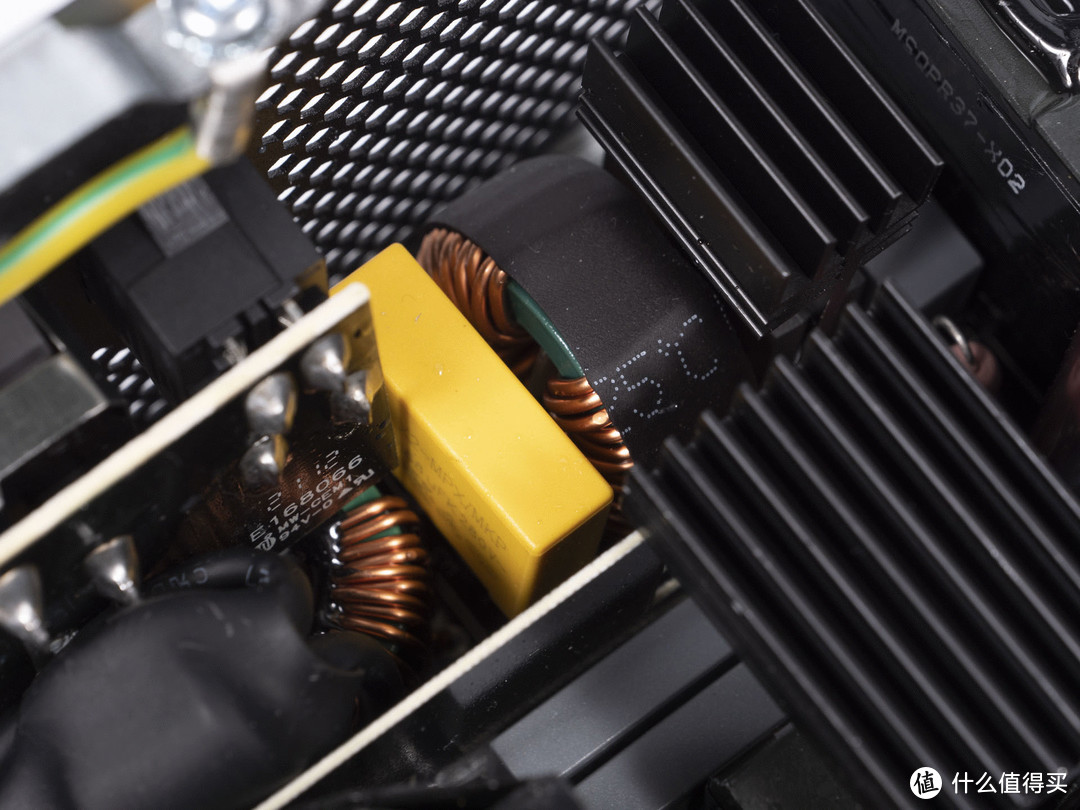 首款 ATX 3.0电源：技嘉超耐久 GP-UD1000GM-PG5电源评测