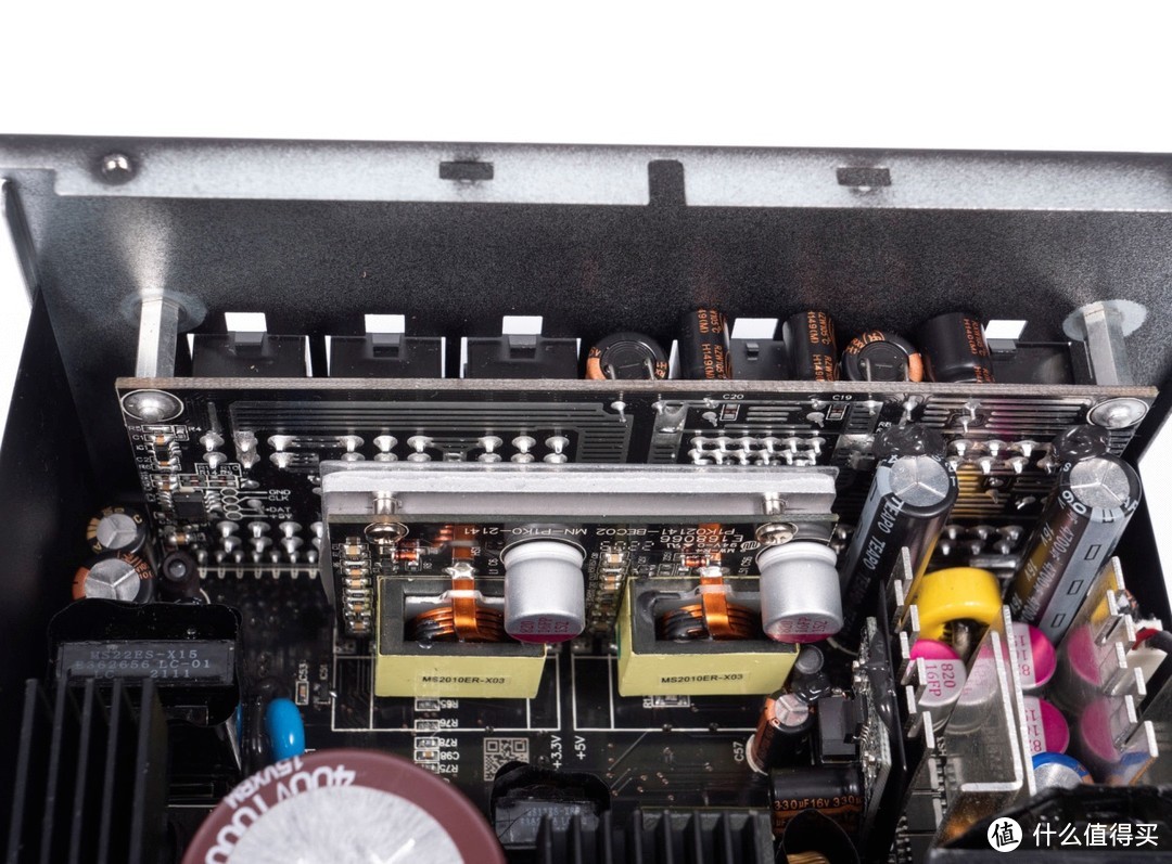 首款 ATX 3.0电源：技嘉超耐久 GP-UD1000GM-PG5电源评测