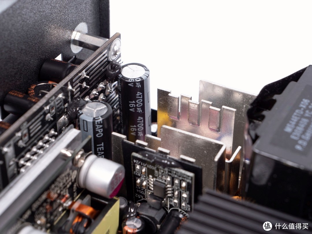 首款 ATX 3.0电源：技嘉超耐久 GP-UD1000GM-PG5电源评测