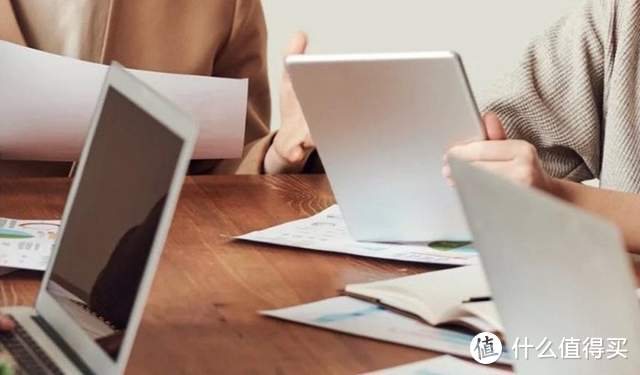 拉网线宽带不划算？4G路由器1G一分钱了解一下，蒲公英X4C开箱