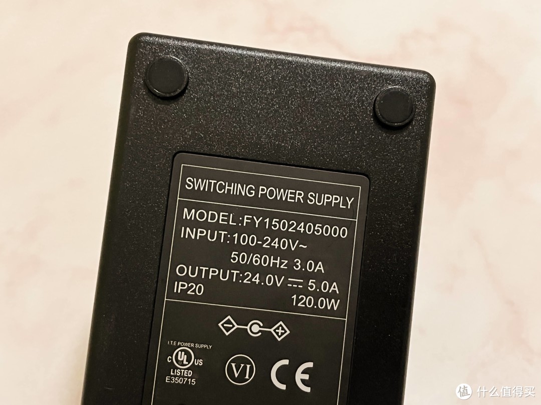 Yottamaster MS5-T3雷电3硬盘盒扩展坞测速怎么样？分别测Win11系统和macOS12系统下的雷电3读写速度！