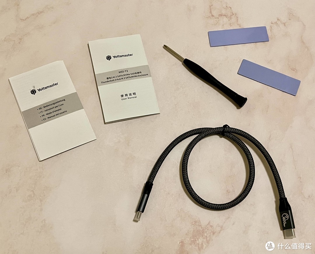Yottamaster MS5-T3雷电3硬盘盒扩展坞测速怎么样？分别测Win11系统和macOS12系统下的雷电3读写速度！