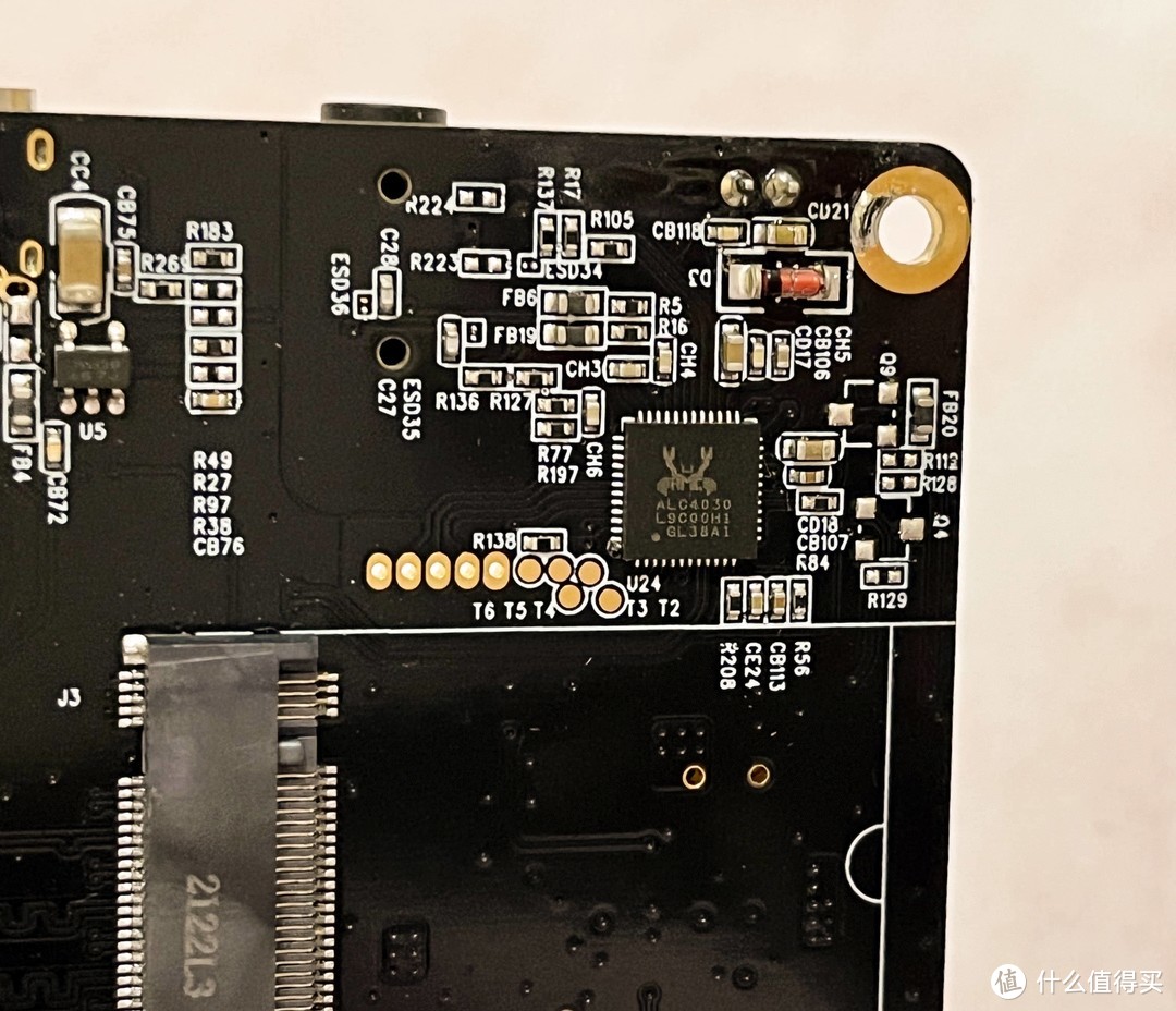 Yottamaster MS5-T3雷电3硬盘盒扩展坞测速怎么样？分别测Win11系统和macOS12系统下的雷电3读写速度！