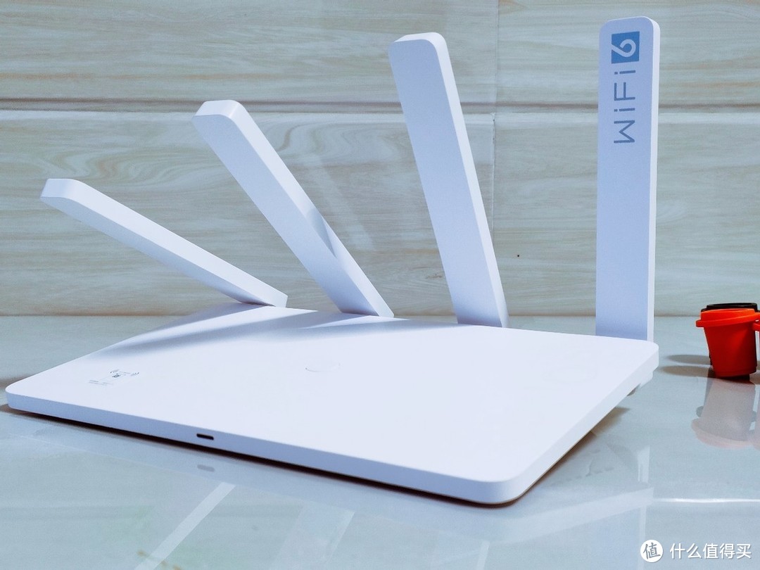 荣耀路由4 Pro上手体验，虽然小巧但实力却不容忽视