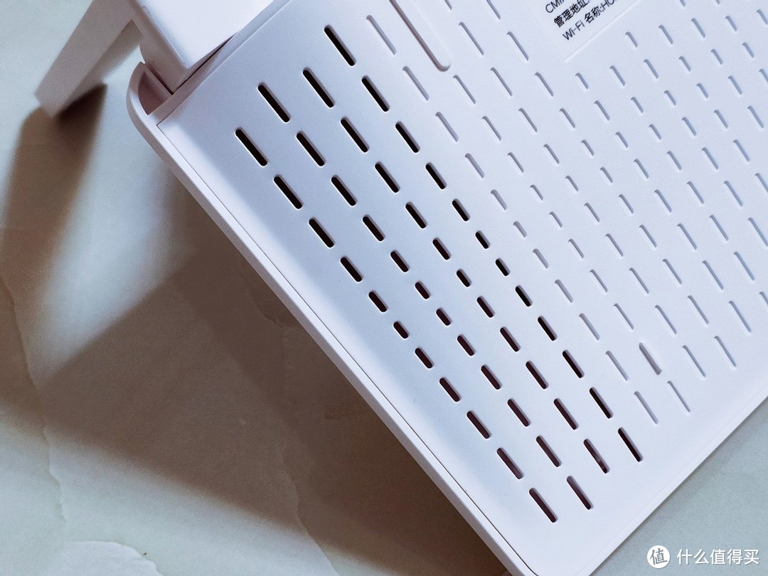 荣耀路由4 Pro上手体验，虽然小巧但实力却不容忽视