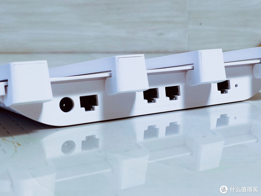 荣耀路由4 Pro上手体验，虽然小巧但实力却不容忽视