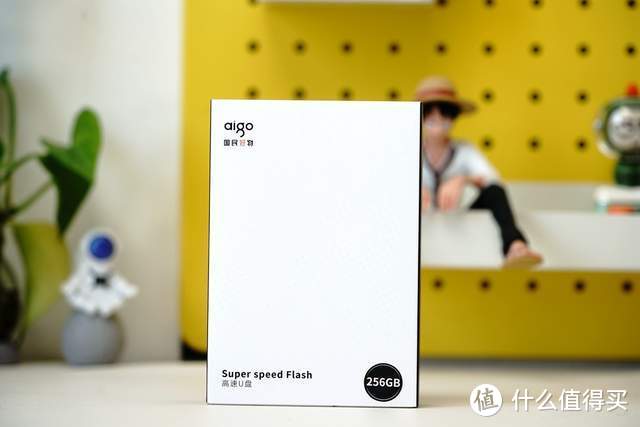 aigo高速固态U盘U396评测：多平台兼容，读写高达600MB/s