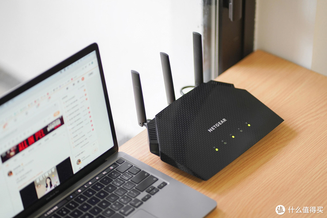 降维打击！网件RAX10 Wi-Fi 6电竞路由器，真的很稳定
