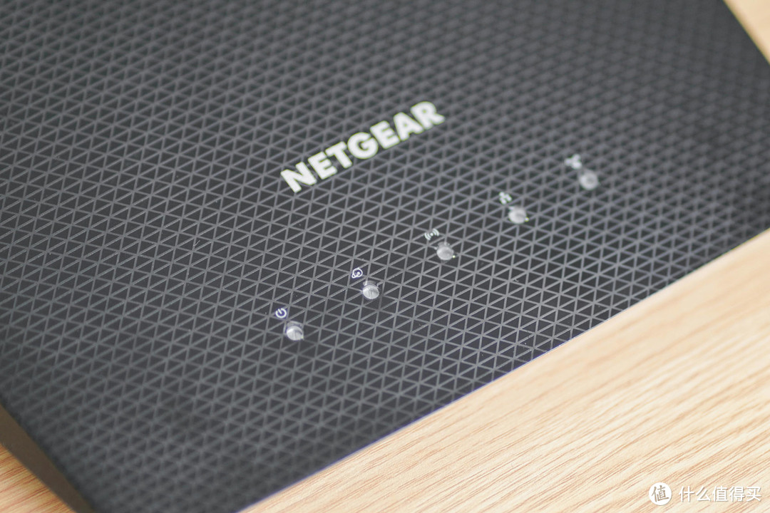 降维打击！网件RAX10 Wi-Fi 6电竞路由器，真的很稳定