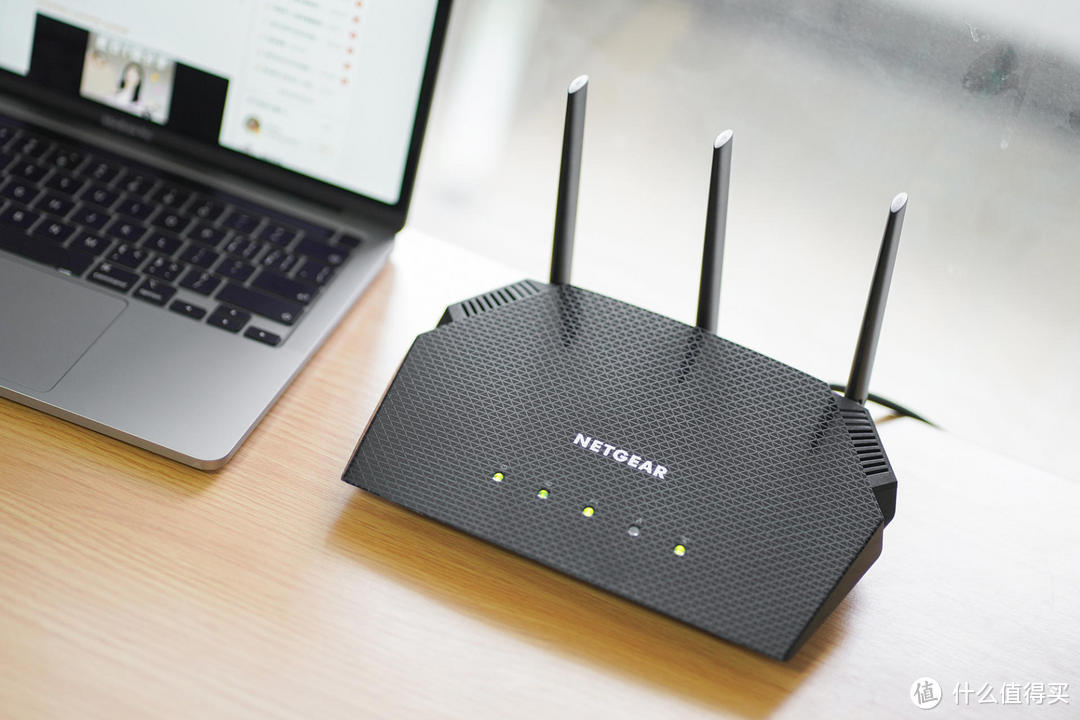 降维打击！网件RAX10 Wi-Fi 6电竞路由器，真的很稳定