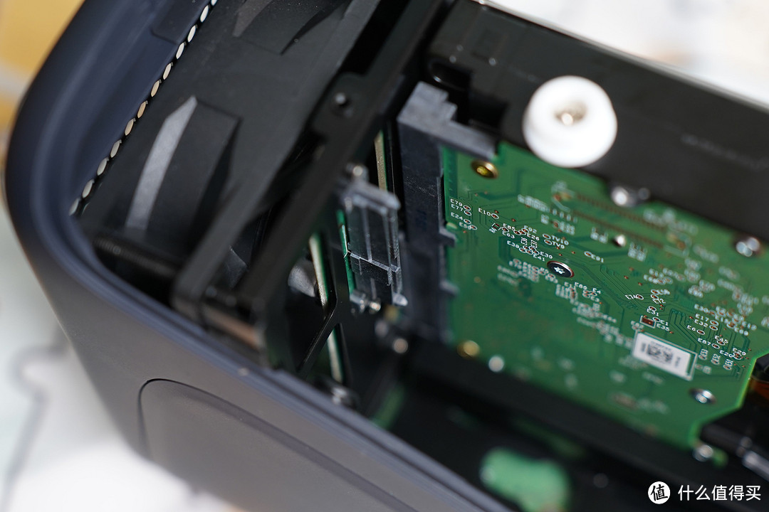 有手就行，小白也能玩转NAS，极空间Z2S使用体验