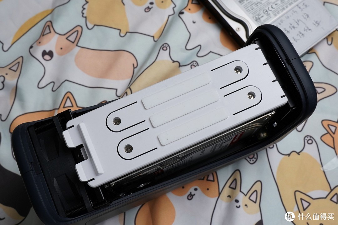 有手就行，小白也能玩转NAS，极空间Z2S使用体验