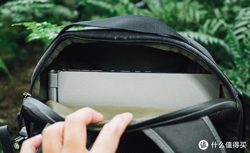 大促销买入的生活商务背包 沃坦 URBAN EXPLORER 城市探险者