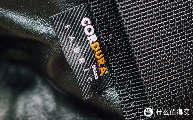 大促销买入的生活商务背包 沃坦 URBAN EXPLORER 城市探险者