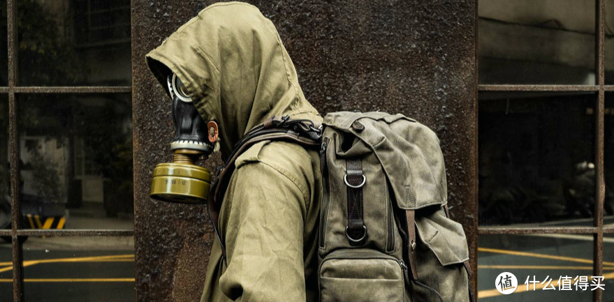 大促销买入的生活商务背包 沃坦 URBAN EXPLORER 城市探险者