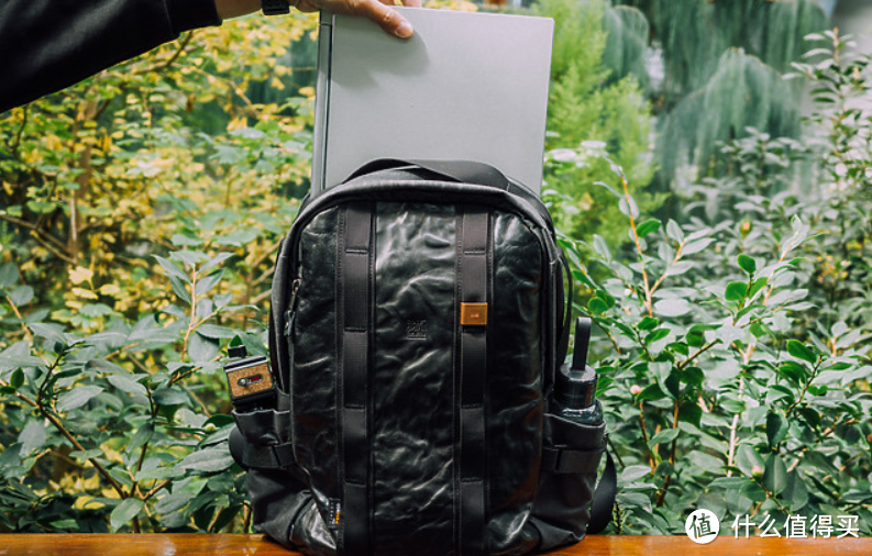 大促销买入的生活商务背包 沃坦 URBAN EXPLORER 城市探险者