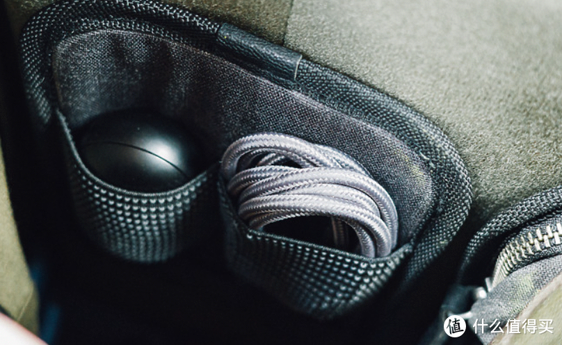 大促销买入的生活商务背包 沃坦 URBAN EXPLORER 城市探险者