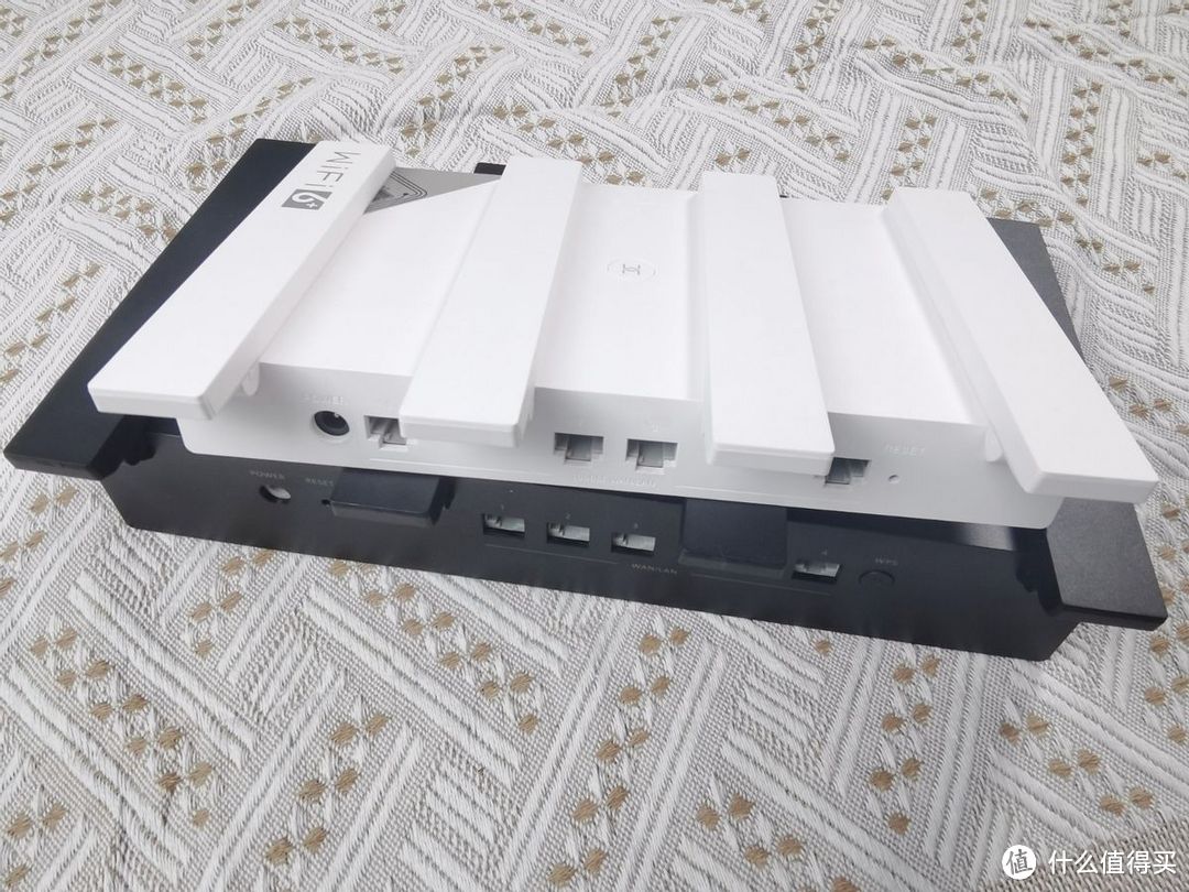 AX6对比AX3Pro实测，华为最强单体路由2年后上新，有哪些升级？