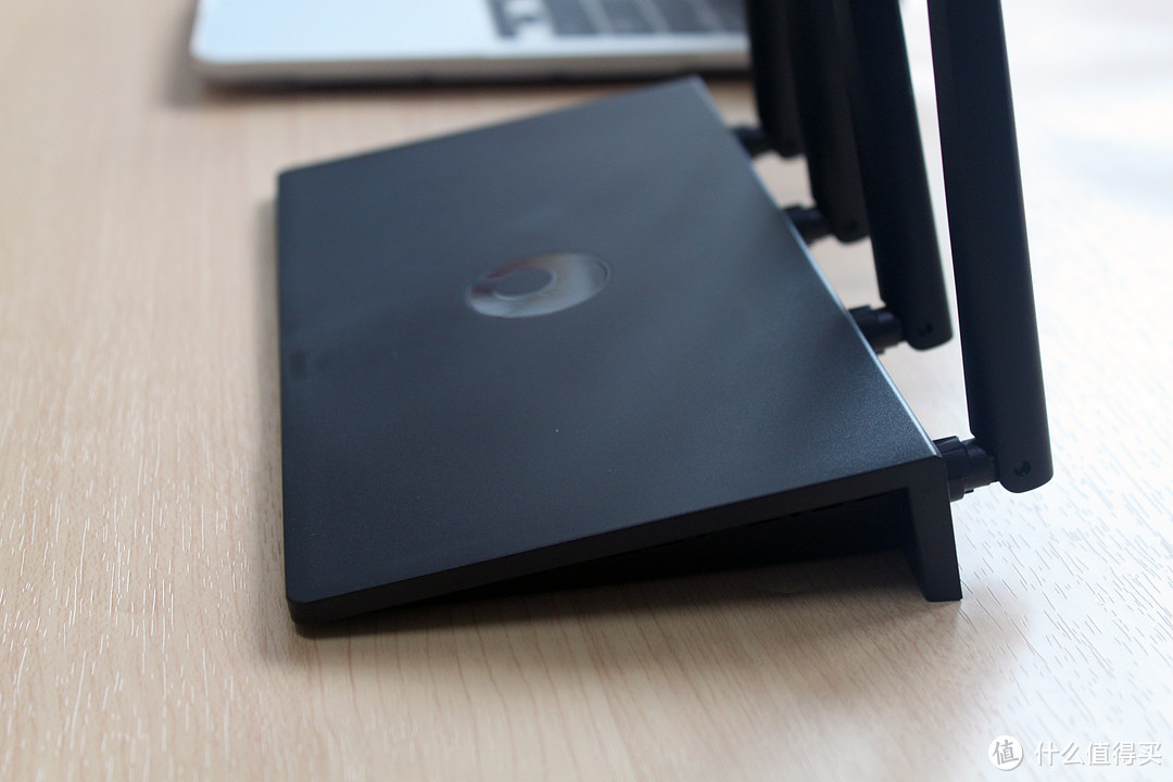 全千兆智能路由器是不是很贵？原来只需百元就能入手！