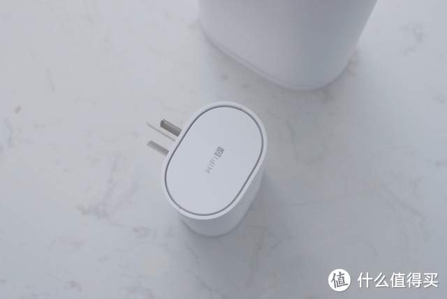 华为路由Q6电力线版：鸿蒙加持，突破距离限制，有电就有WIFI