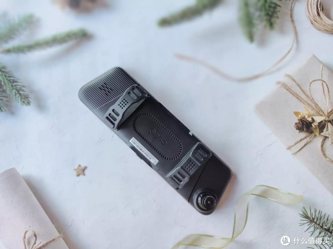 2K高清夜视,前后双录的智能行车记录仪,360 M320Pro