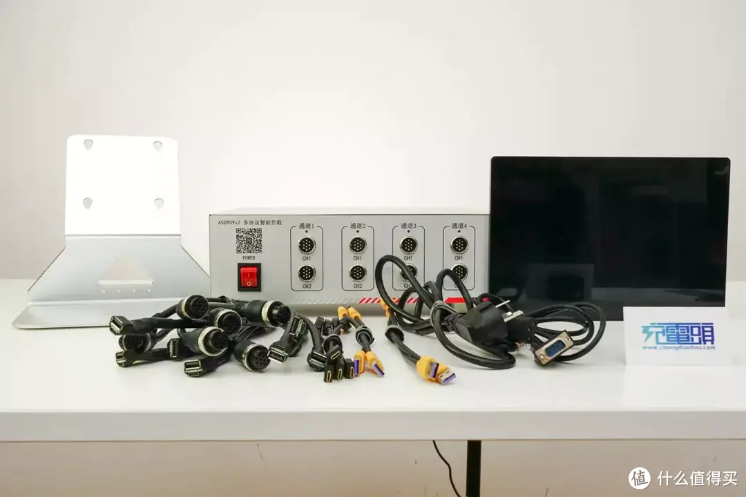 充电头网不可或缺的一部分，昂盛达ASD909x2多协议智能负载体验