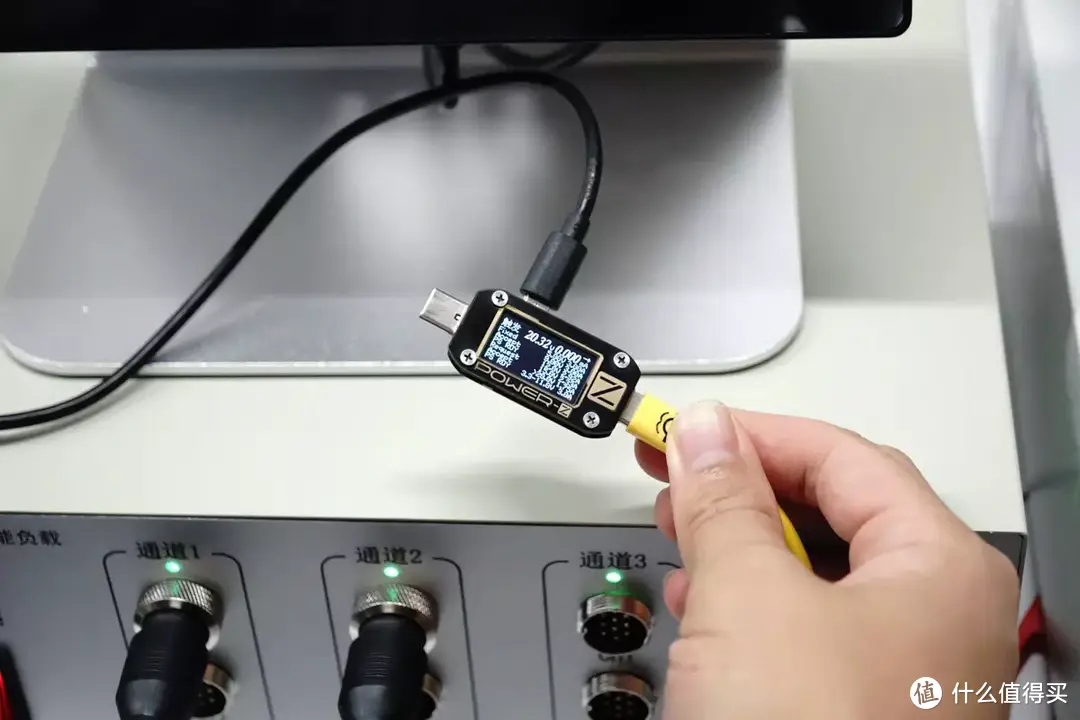 充电头网不可或缺的一部分，昂盛达ASD909x2多协议智能负载体验