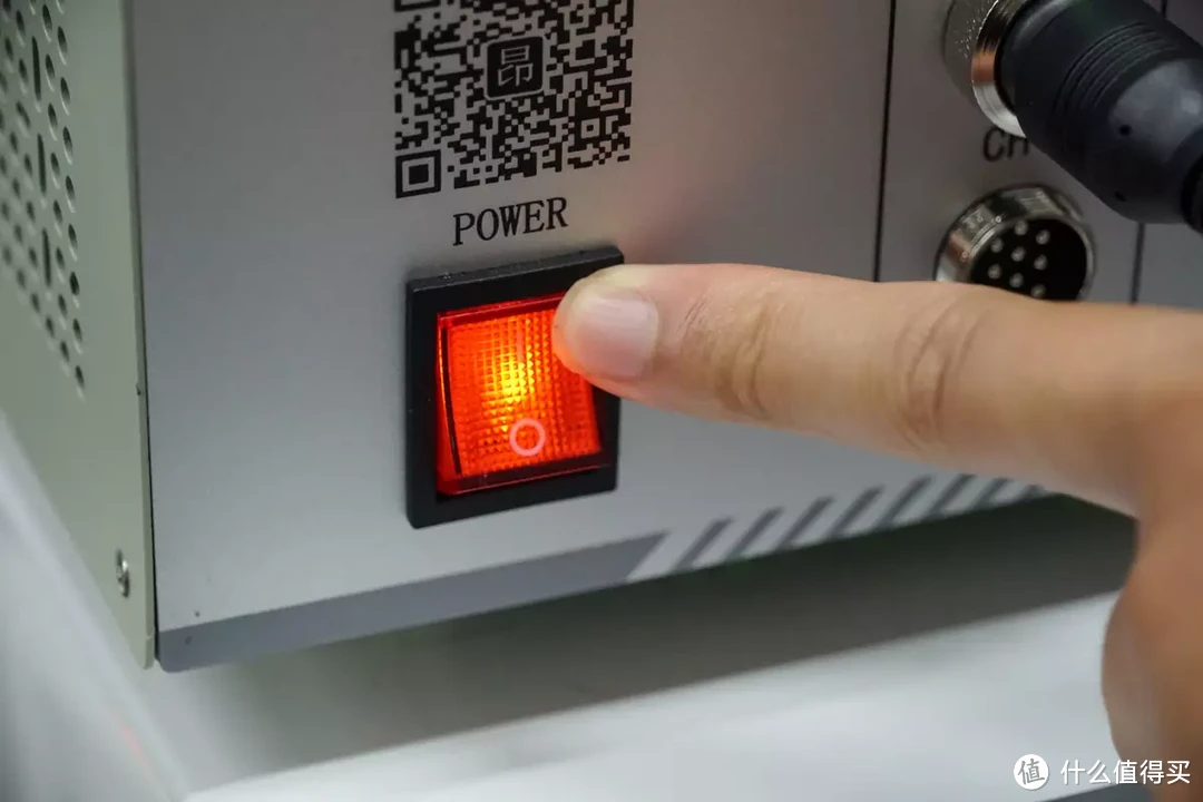 充电头网不可或缺的一部分，昂盛达ASD909x2多协议智能负载体验