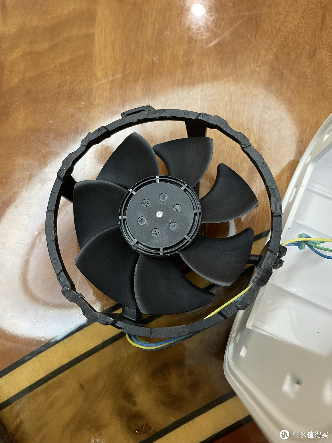 我给路由防暑降温~华为荣耀路由器Pro2加装散热风扇