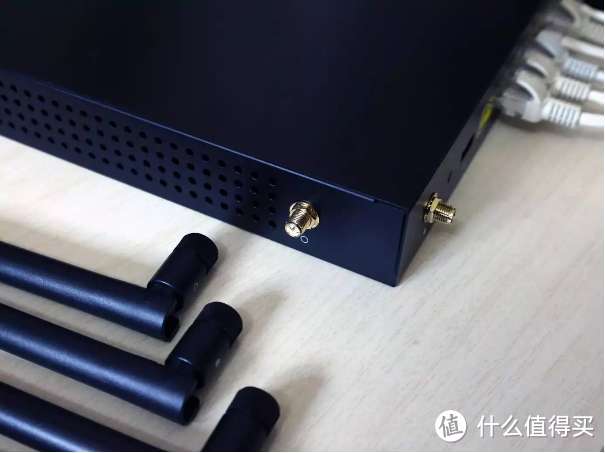 千兆双WAN口智能组网，蒲公英X6企业级路由器畅享高效办公