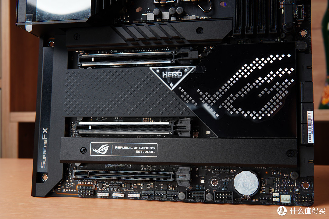 纯黑、紧凑、豪华,分形工艺Pop Air+ XPG D5 RO姬联名内存装机分享