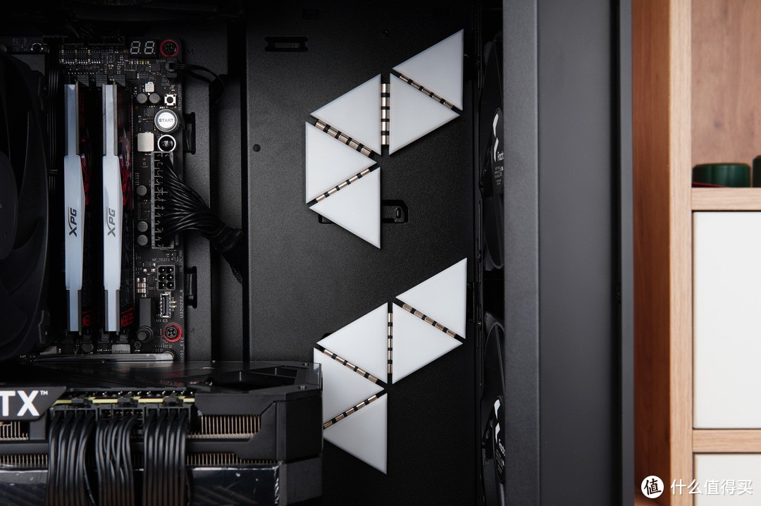 纯黑、紧凑、豪华,分形工艺Pop Air+ XPG D5 RO姬联名内存装机分享