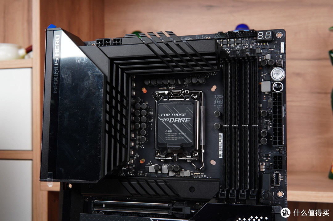 纯黑、紧凑、豪华,分形工艺Pop Air+ XPG D5 RO姬联名内存装机分享