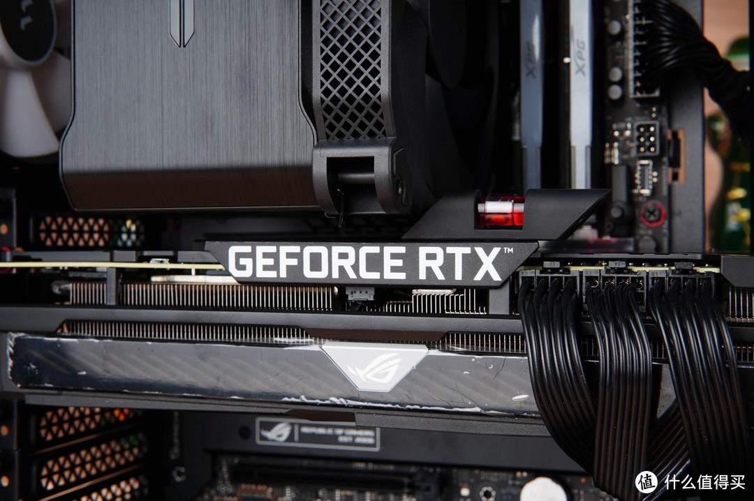 纯黑、紧凑、豪华,分形工艺Pop Air+ XPG D5 RO姬联名内存装机分享