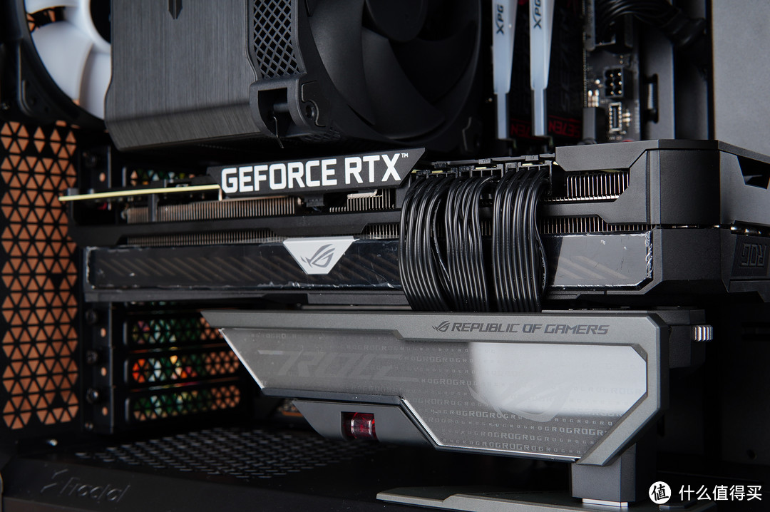 纯黑、紧凑、豪华,分形工艺Pop Air+ XPG D5 RO姬联名内存装机分享