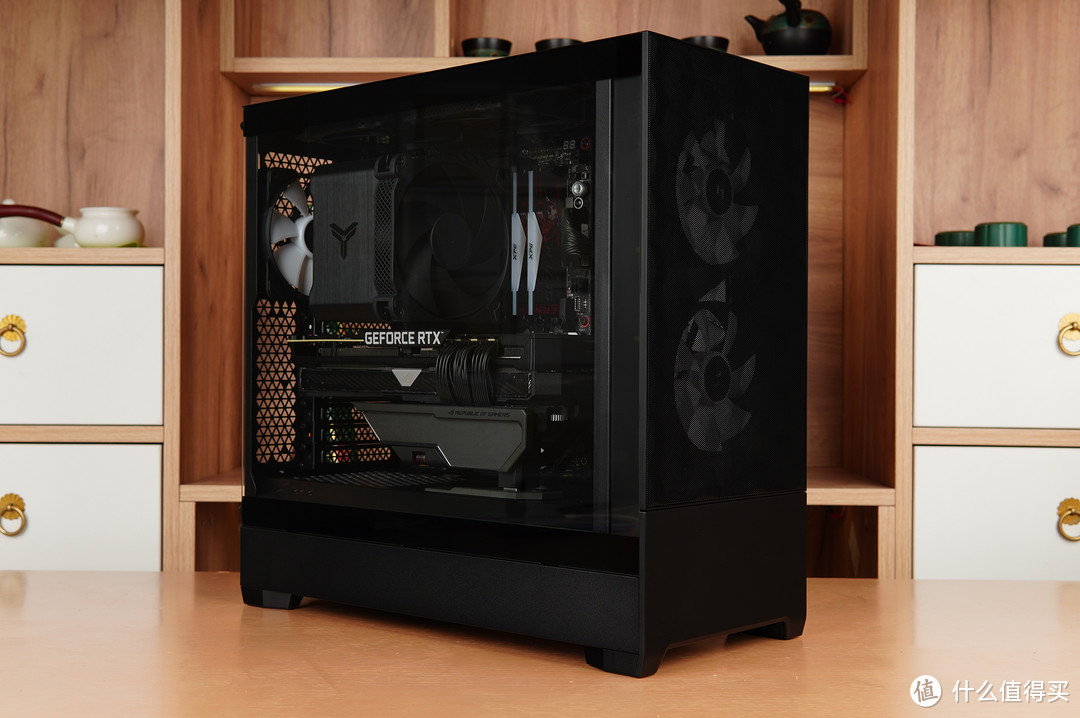 纯黑、紧凑、豪华,分形工艺Pop Air+ XPG D5 RO姬联名内存装机分享