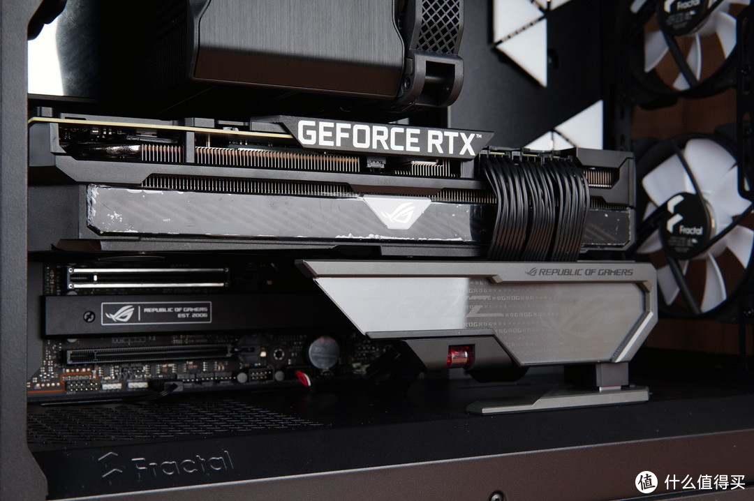 纯黑、紧凑、豪华,分形工艺Pop Air+ XPG D5 RO姬联名内存装机分享