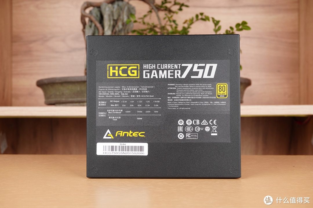 纯黑、紧凑、豪华,分形工艺Pop Air+ XPG D5 RO姬联名内存装机分享