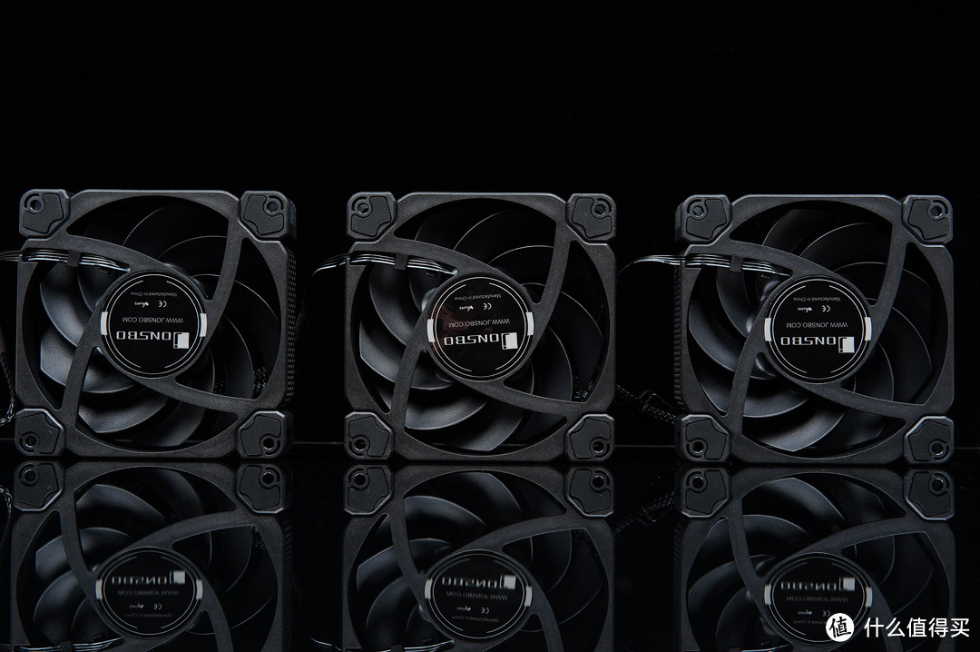 纯黑、紧凑、豪华,分形工艺Pop Air+ XPG D5 RO姬联名内存装机分享