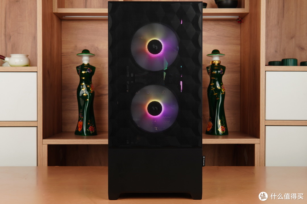 纯黑、紧凑、豪华,分形工艺Pop Air+ XPG D5 RO姬联名内存装机分享