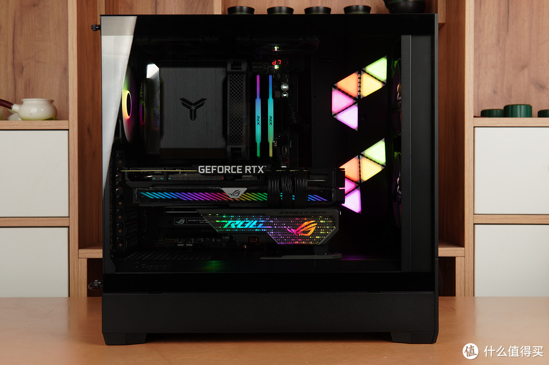 纯黑、紧凑、豪华,分形工艺Pop Air+ XPG D5 RO姬联名内存装机分享