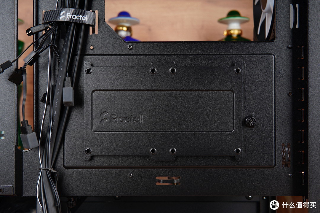 纯黑、紧凑、豪华,分形工艺Pop Air+ XPG D5 RO姬联名内存装机分享