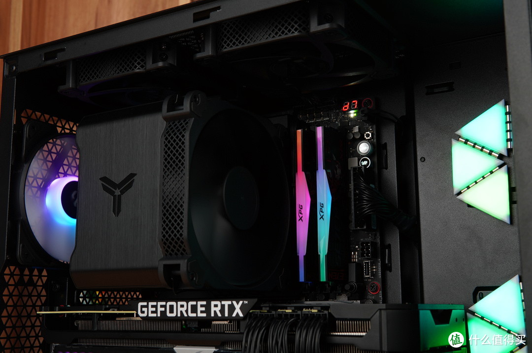 纯黑、紧凑、豪华,分形工艺Pop Air+ XPG D5 RO姬联名内存装机分享