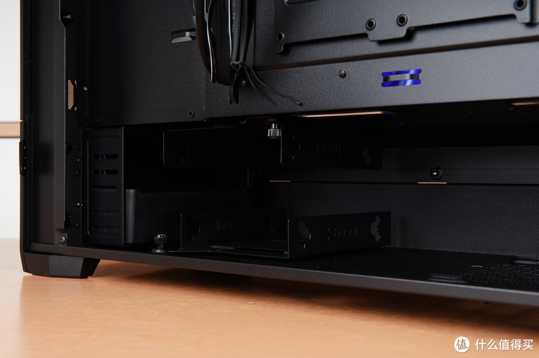 纯黑、紧凑、豪华,分形工艺Pop Air+ XPG D5 RO姬联名内存装机分享