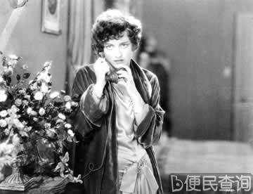 默片明星琼·克劳馥去世