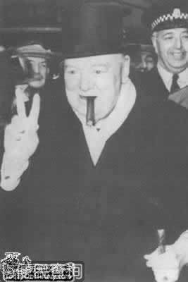 丘吉尔77岁再度执政