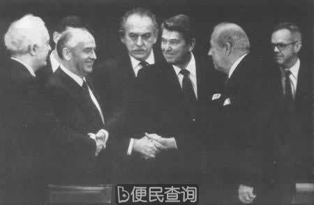 美苏在内瓦举行首脑会谈