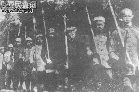 中共苏区击破蒋介石第一次“围剿”