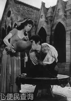 电影《巴黎圣母院》公映