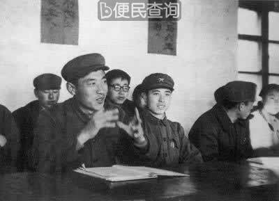 《辽宁日报》报道张铁生“白卷事件”